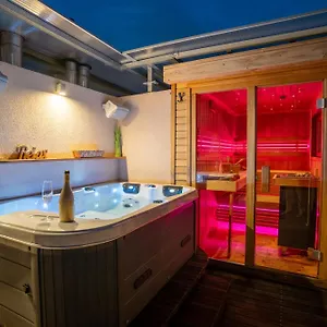 Luxury Rooftop With Fantastic Views Apartment Prag